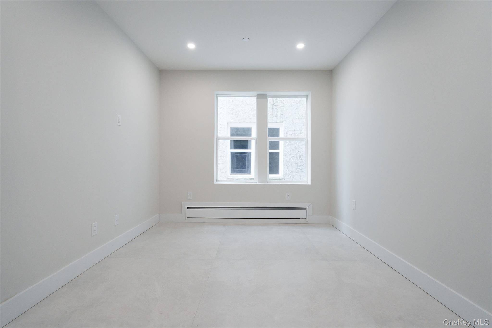 315 W Broadway 1l Property Photo 16