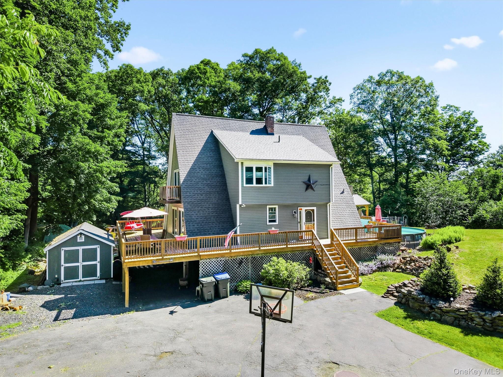 17 Hilltop Avenue Property Photo 3