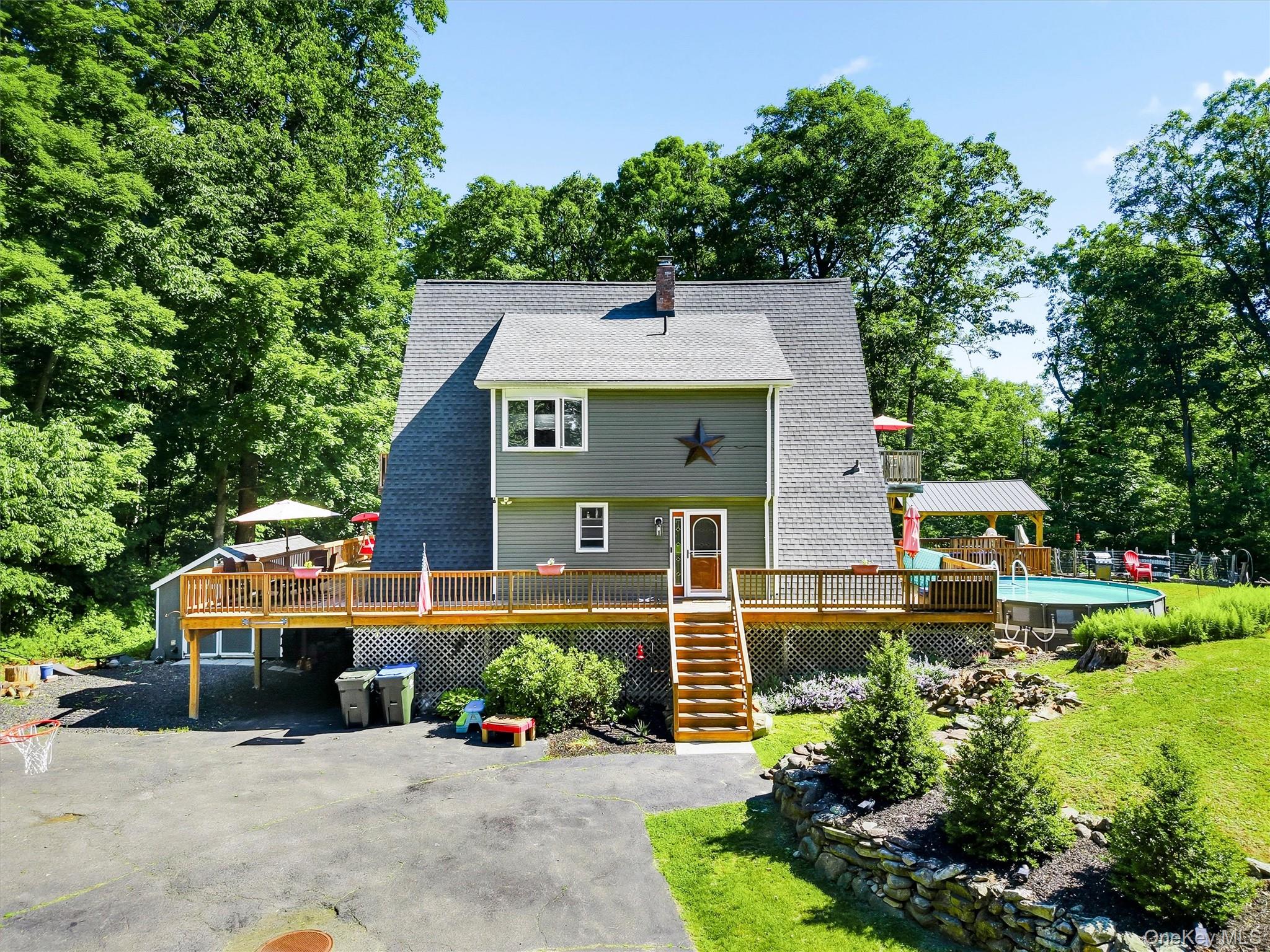 17 Hilltop Avenue Property Photo 4