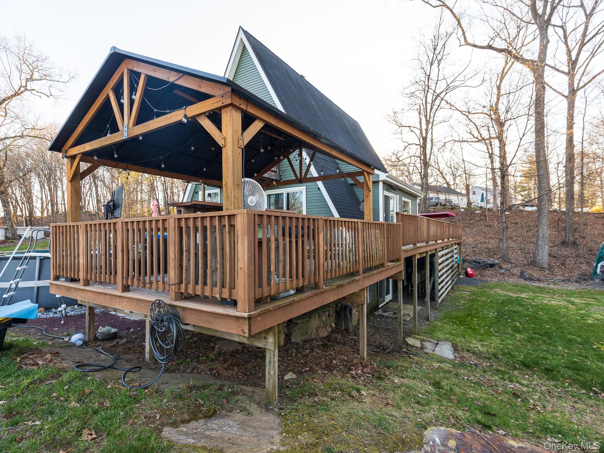 17 Hilltop Avenue Property Photo 7