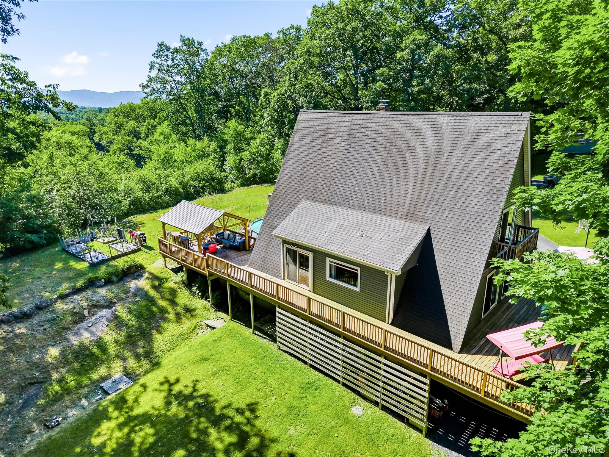 17 Hilltop Avenue Property Photo 9