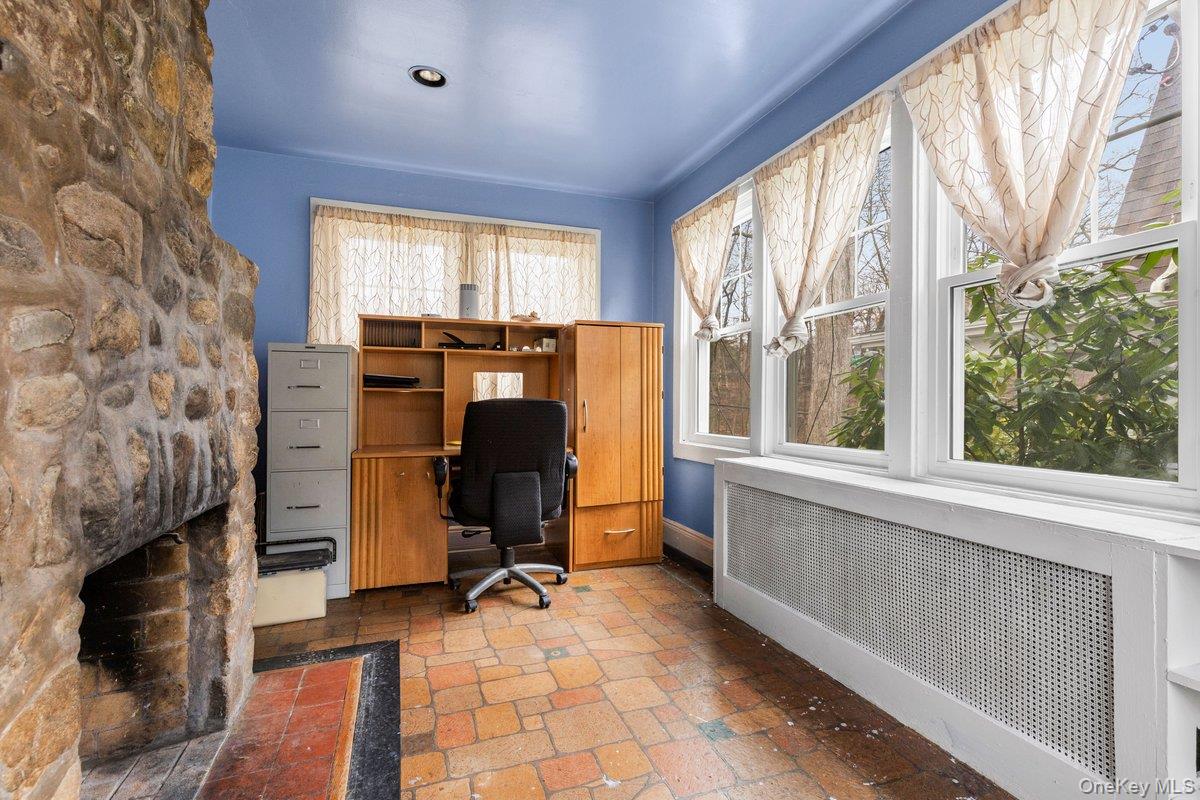 306 Hutchinson Boulevard Property Photo 7
