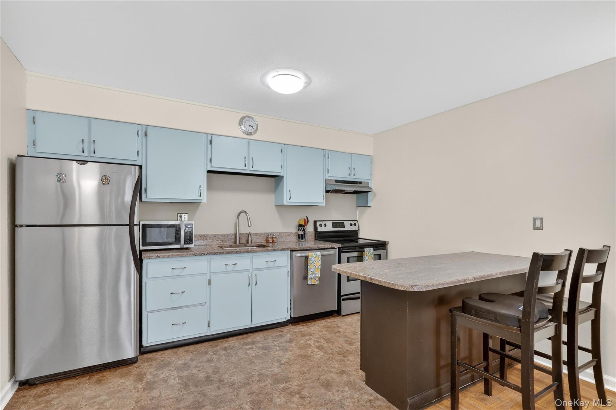 1840 Crompond Road 1a4 Property Photo 14