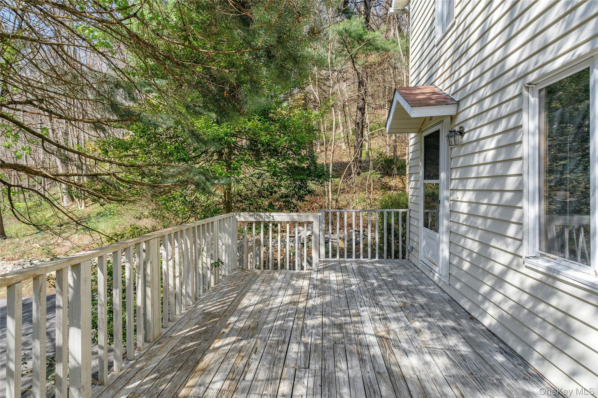 147 Stoneleigh Avenue Property Photo 29