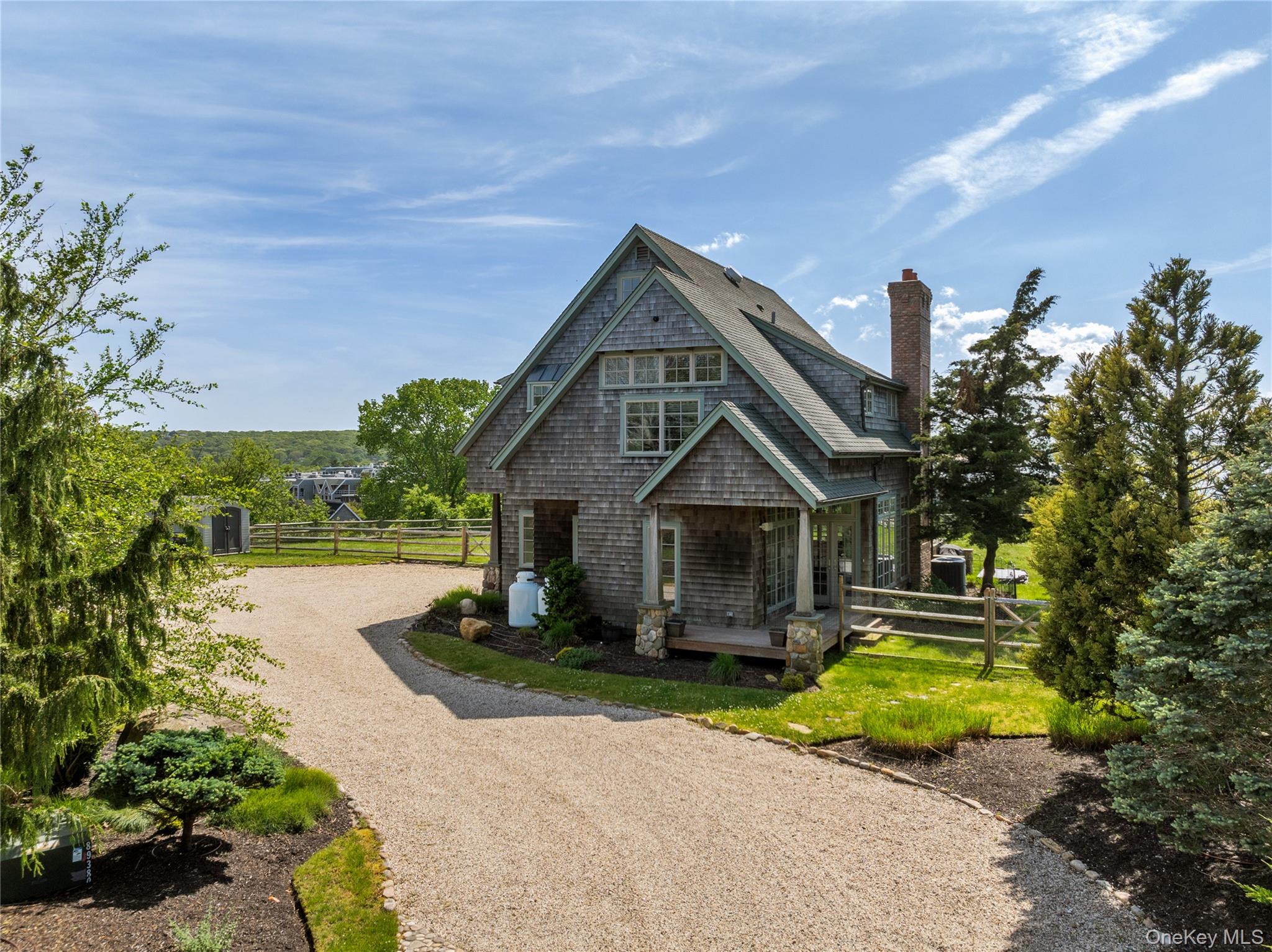 15 Edgemere Street Property Photo 2