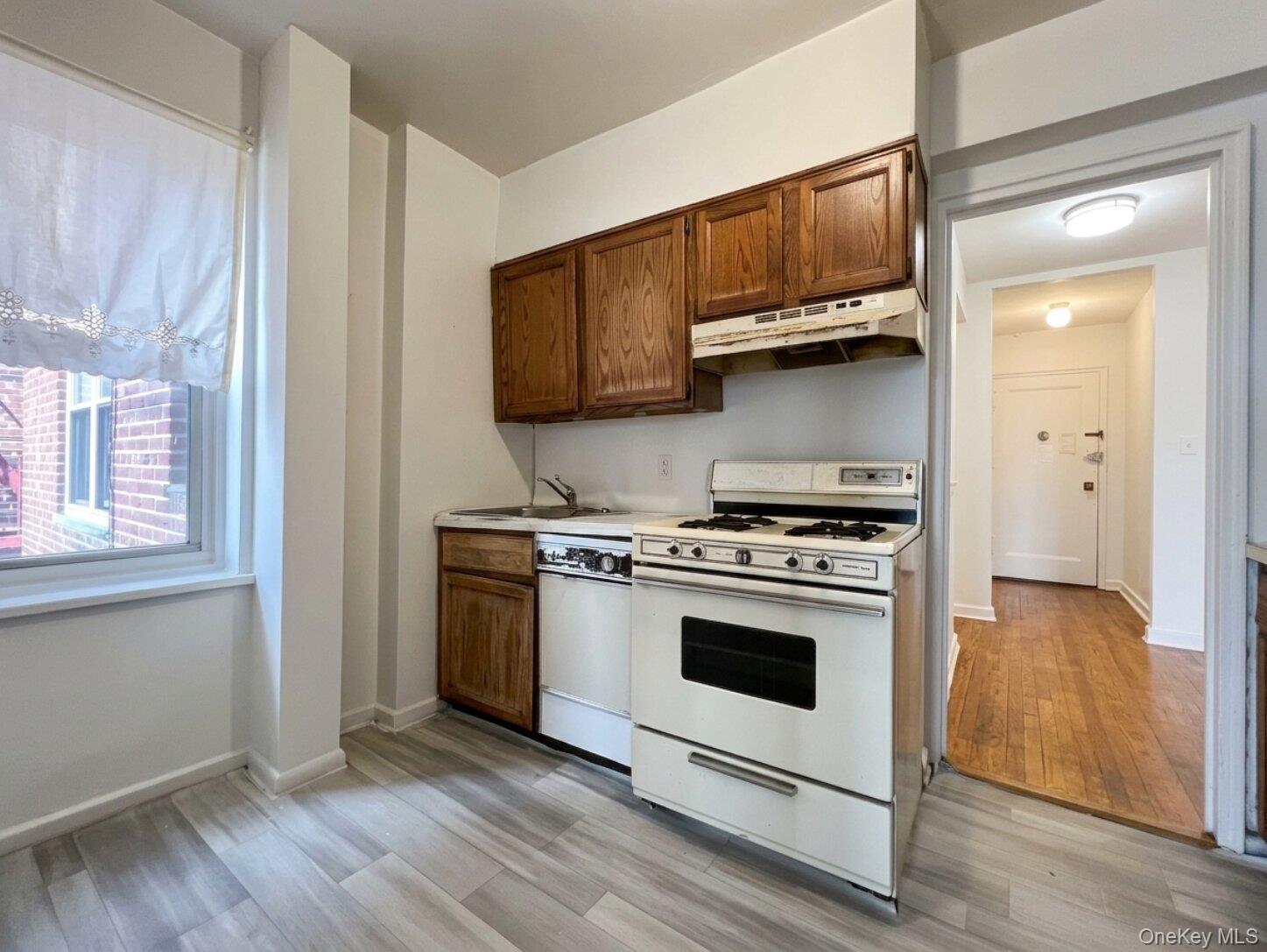 34-41 85th Street 4i Property Photo 13