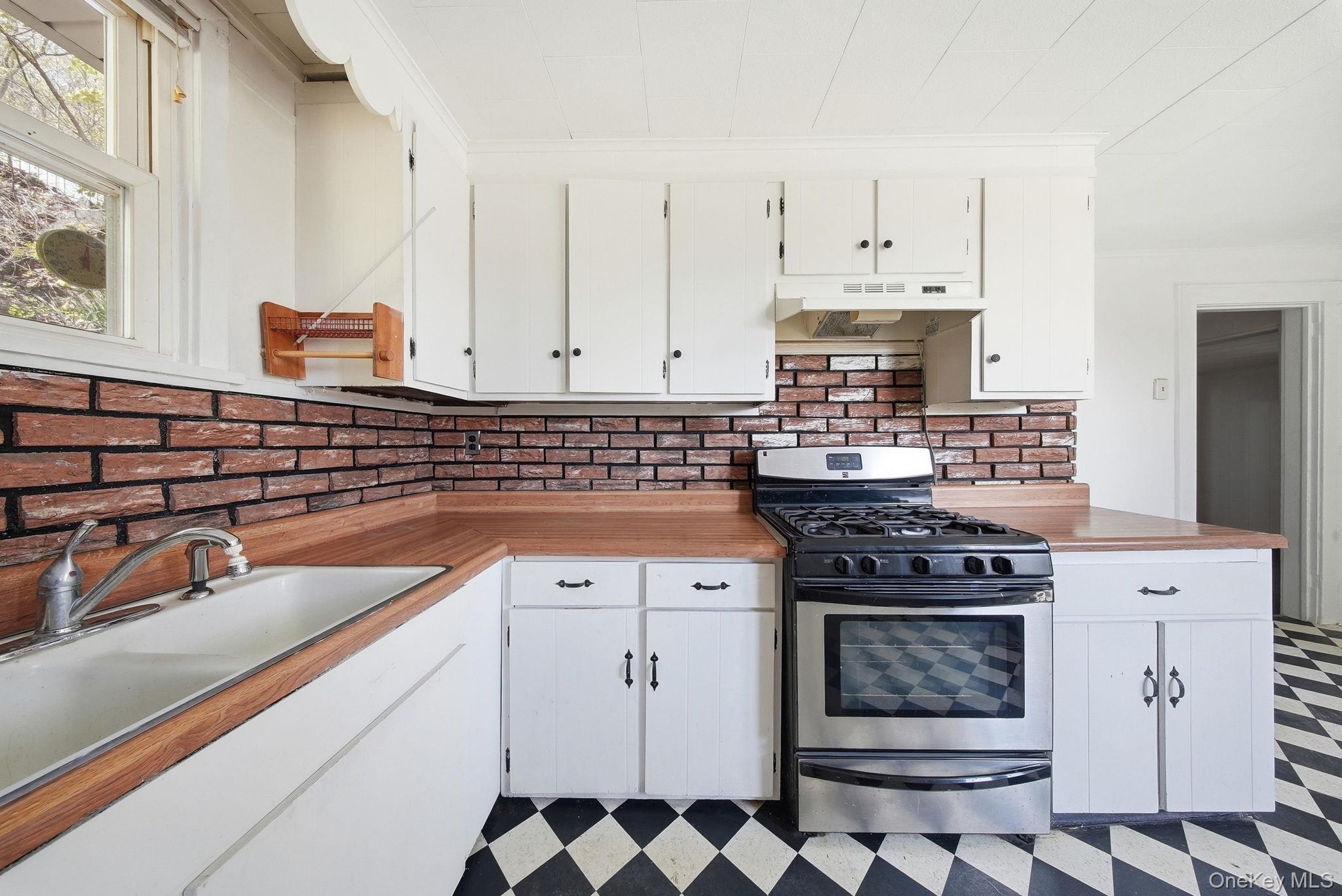 61 Kleitz Avenue Property Photo 14