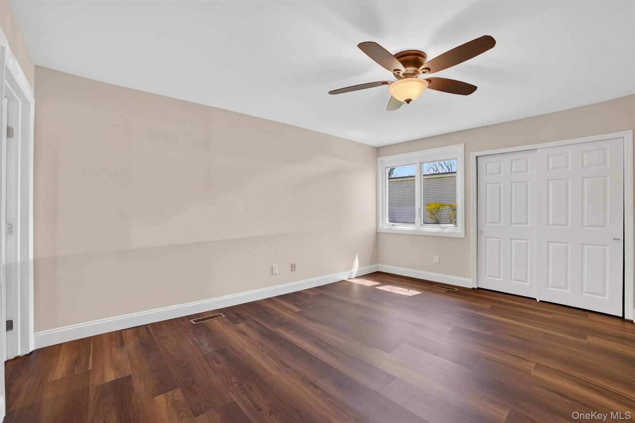 51 Jefferson Oval F Property Photo 21