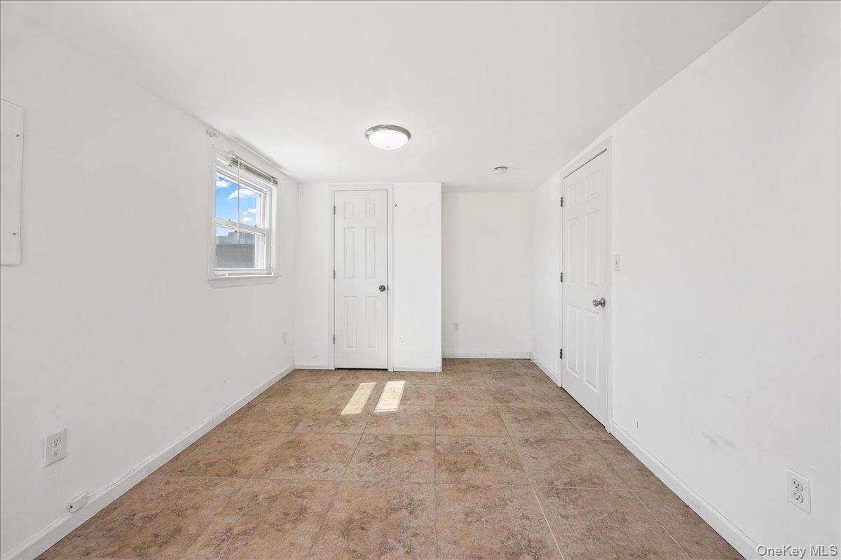 62 Westend Avenue Property Photo 12