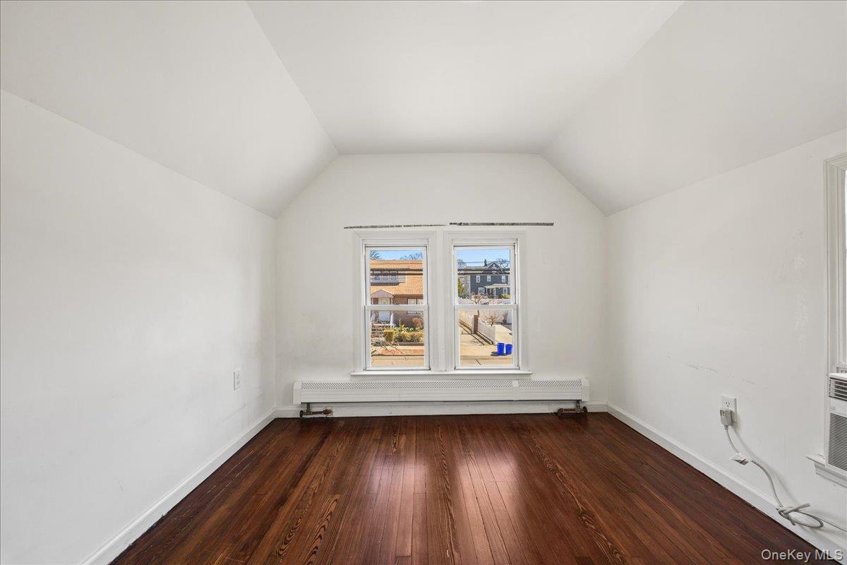62 Westend Avenue Property Photo 14