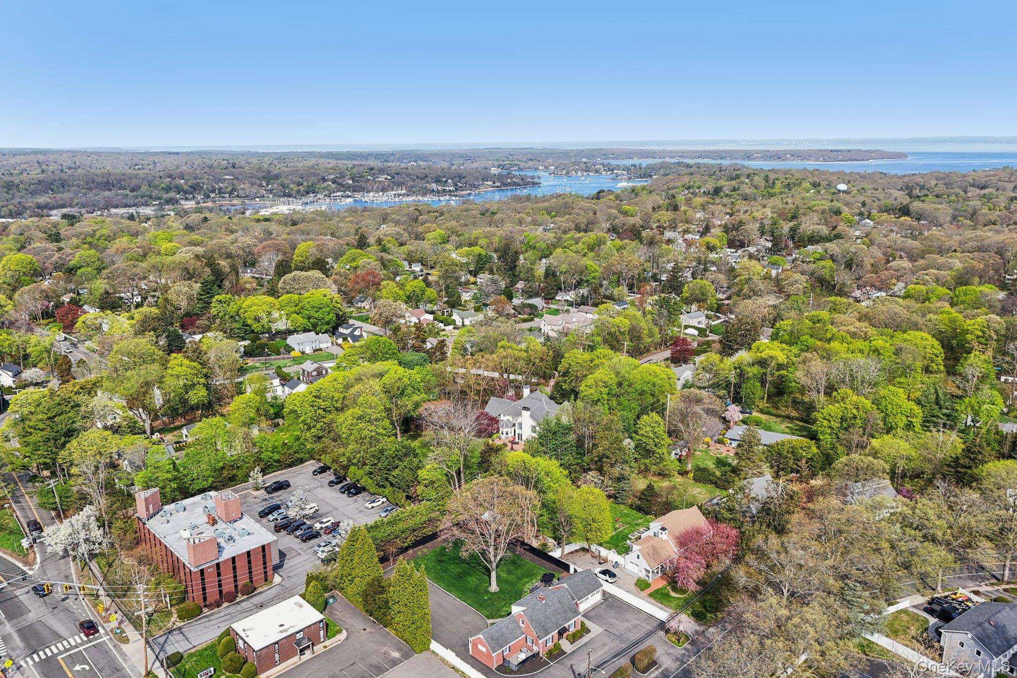 1 Huntington Bay Road Property Photo 34