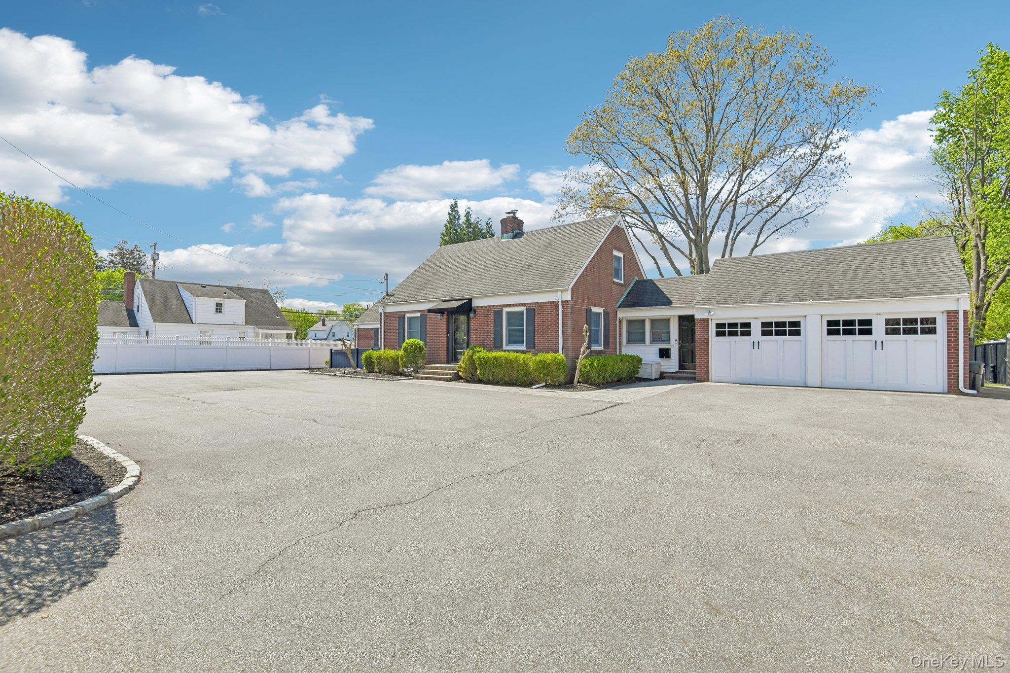1 Huntington Bay Road Property Photo 44