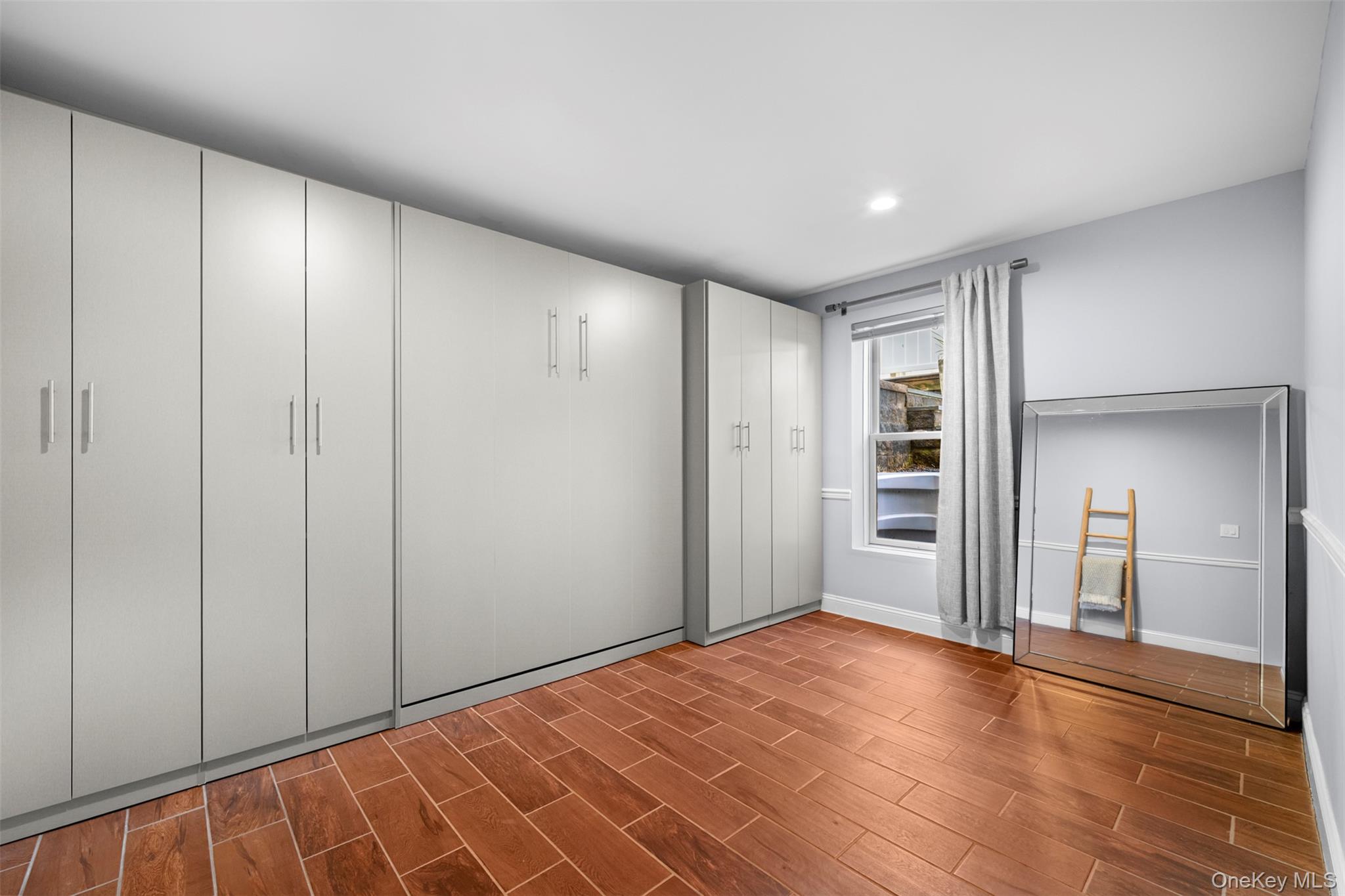 565 Mckinley Terrace Property Photo 29