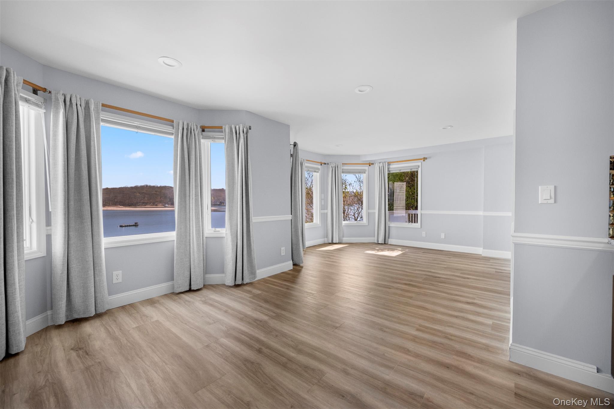 565 Mckinley Terrace Property Photo 31