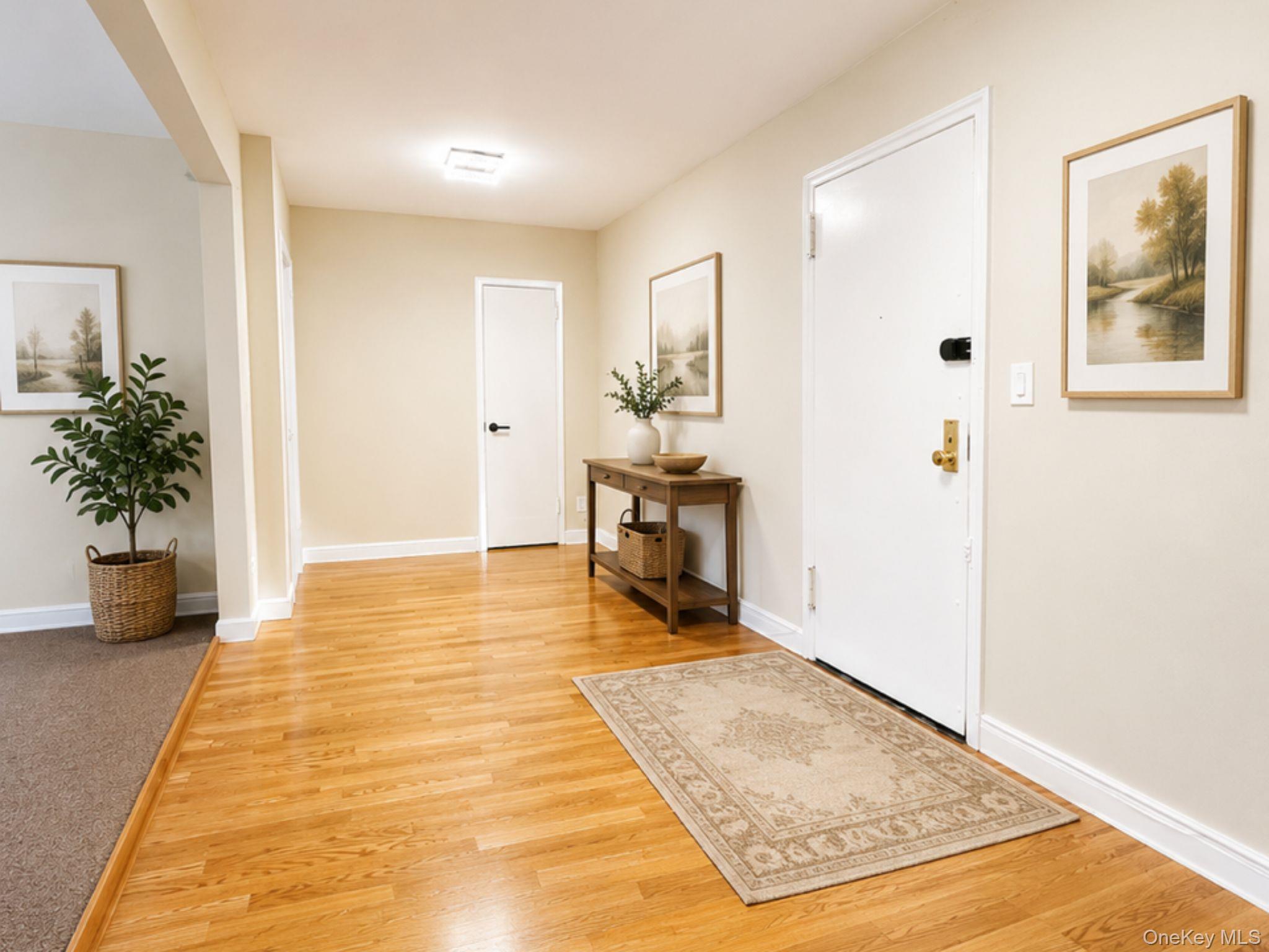 309 North Broadway 4k Property Photo 3
