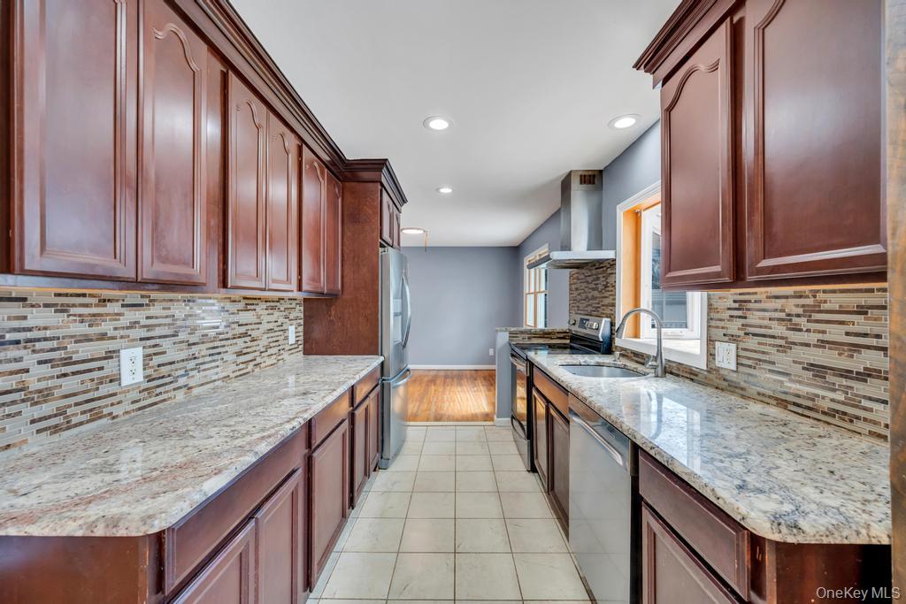 10 Winnetica Lane Property Photo 2
