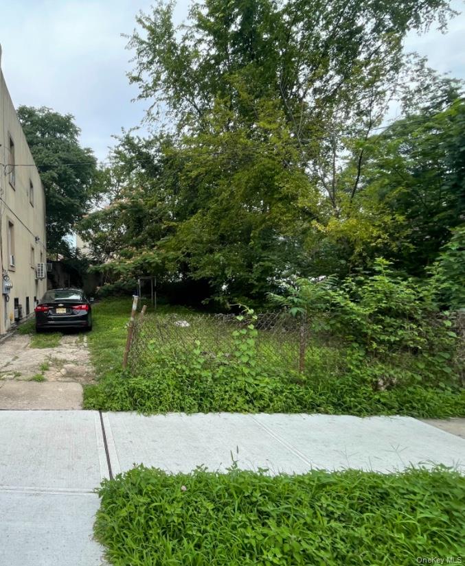 3148 Seymour Avenue Property Photo 1