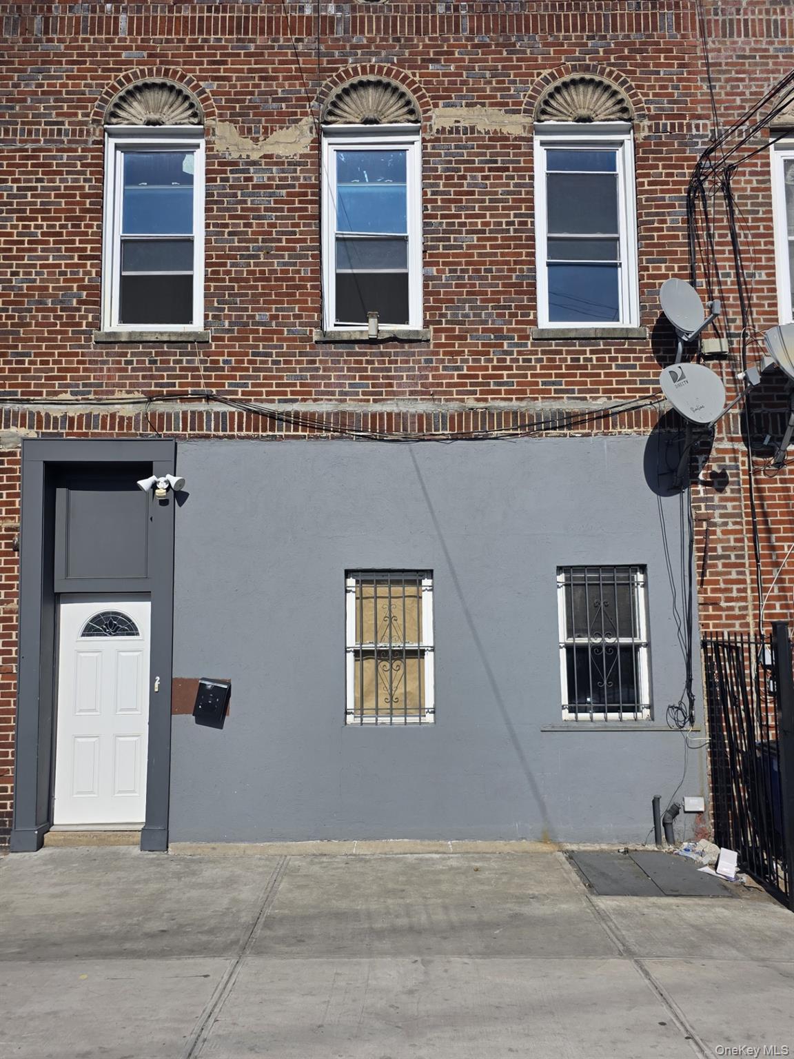 10407 177th Street Property Photo 1