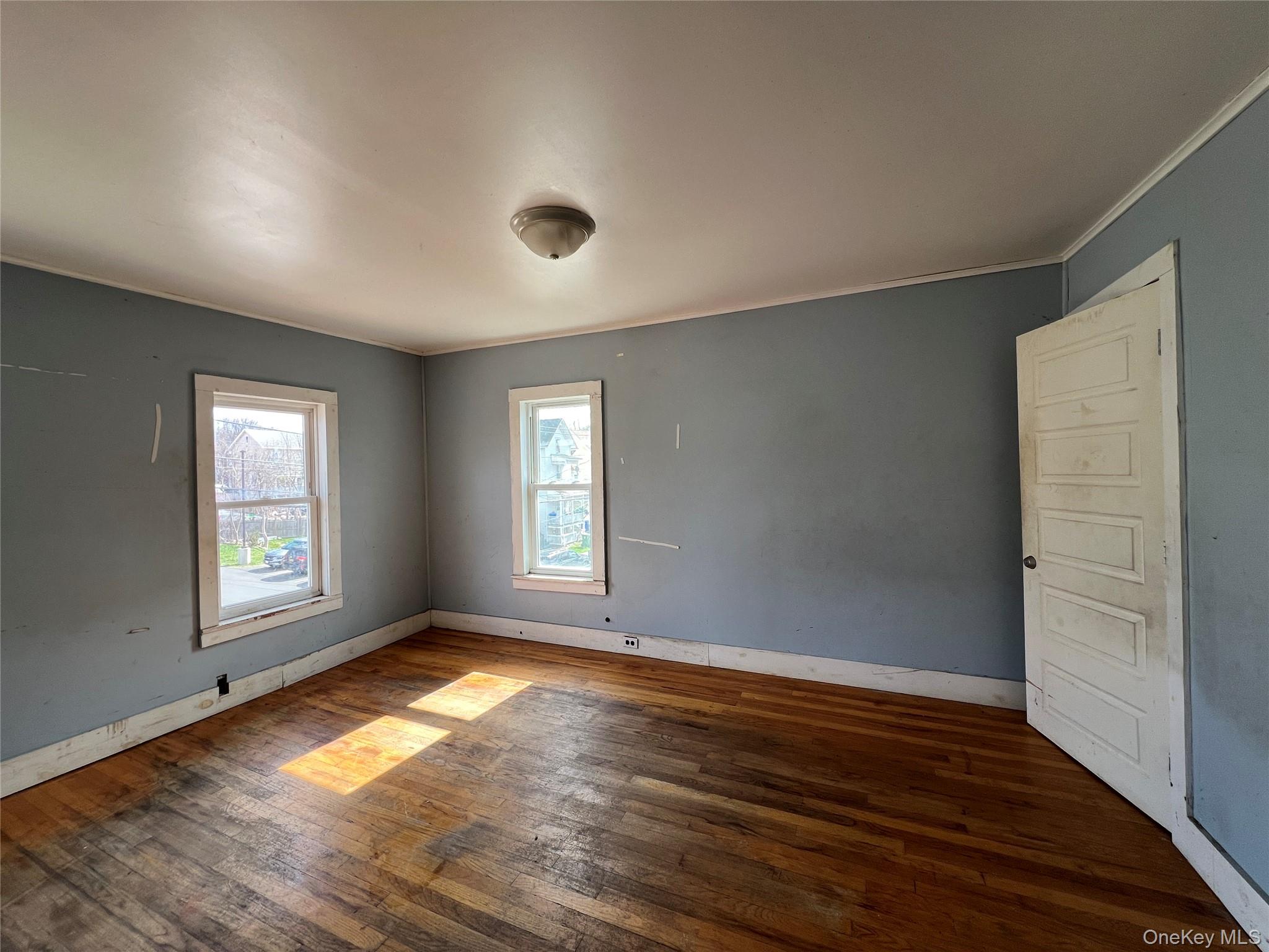 8 Grant Street Property Photo 6