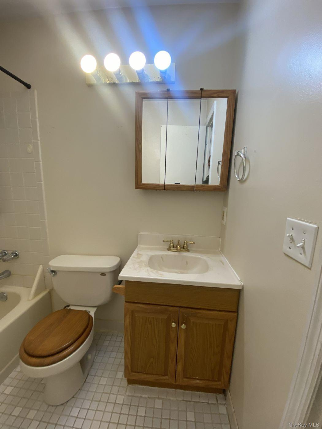 2 Lexington Hill 12 Property Photo 9