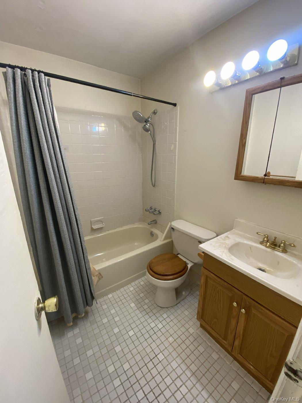 2 Lexington Hill 12 Property Photo 10