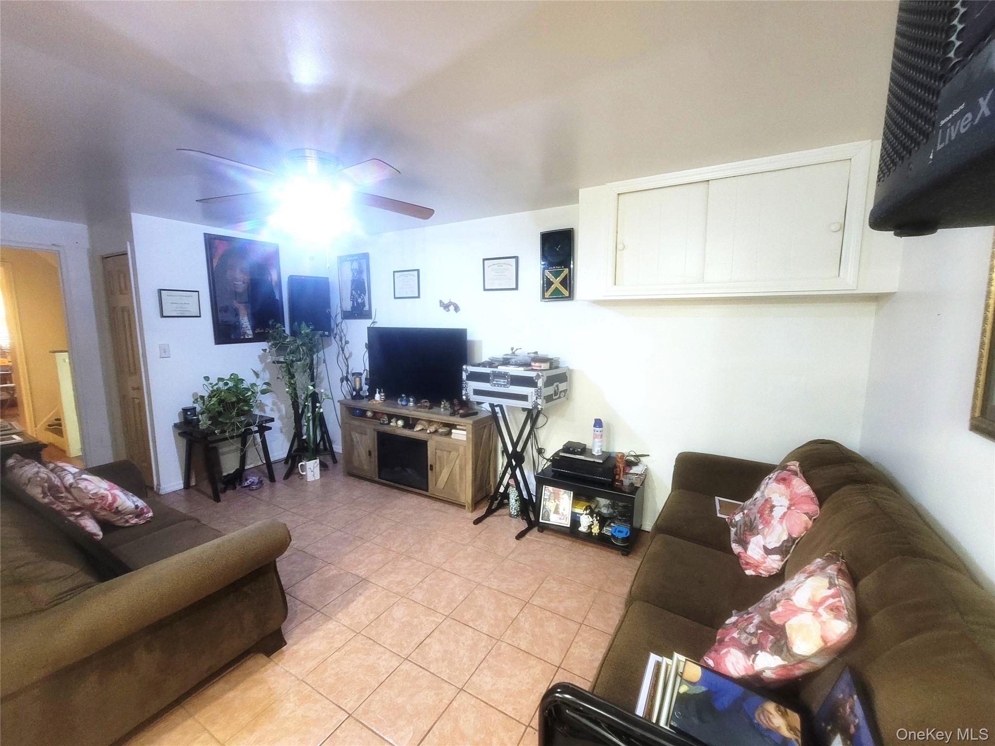 970 E 108th Street Property Photo 11