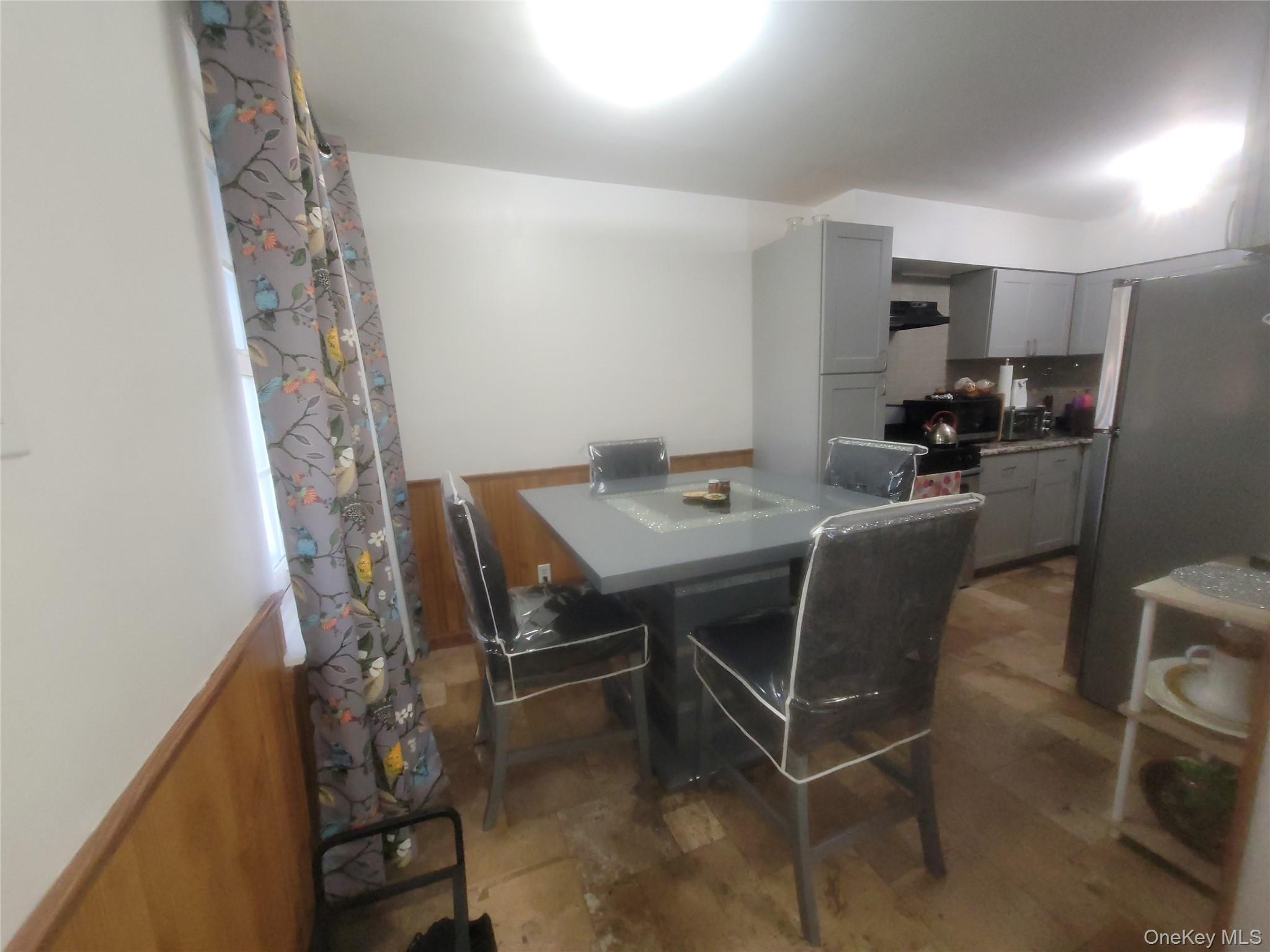 970 E 108th Street Property Photo 14