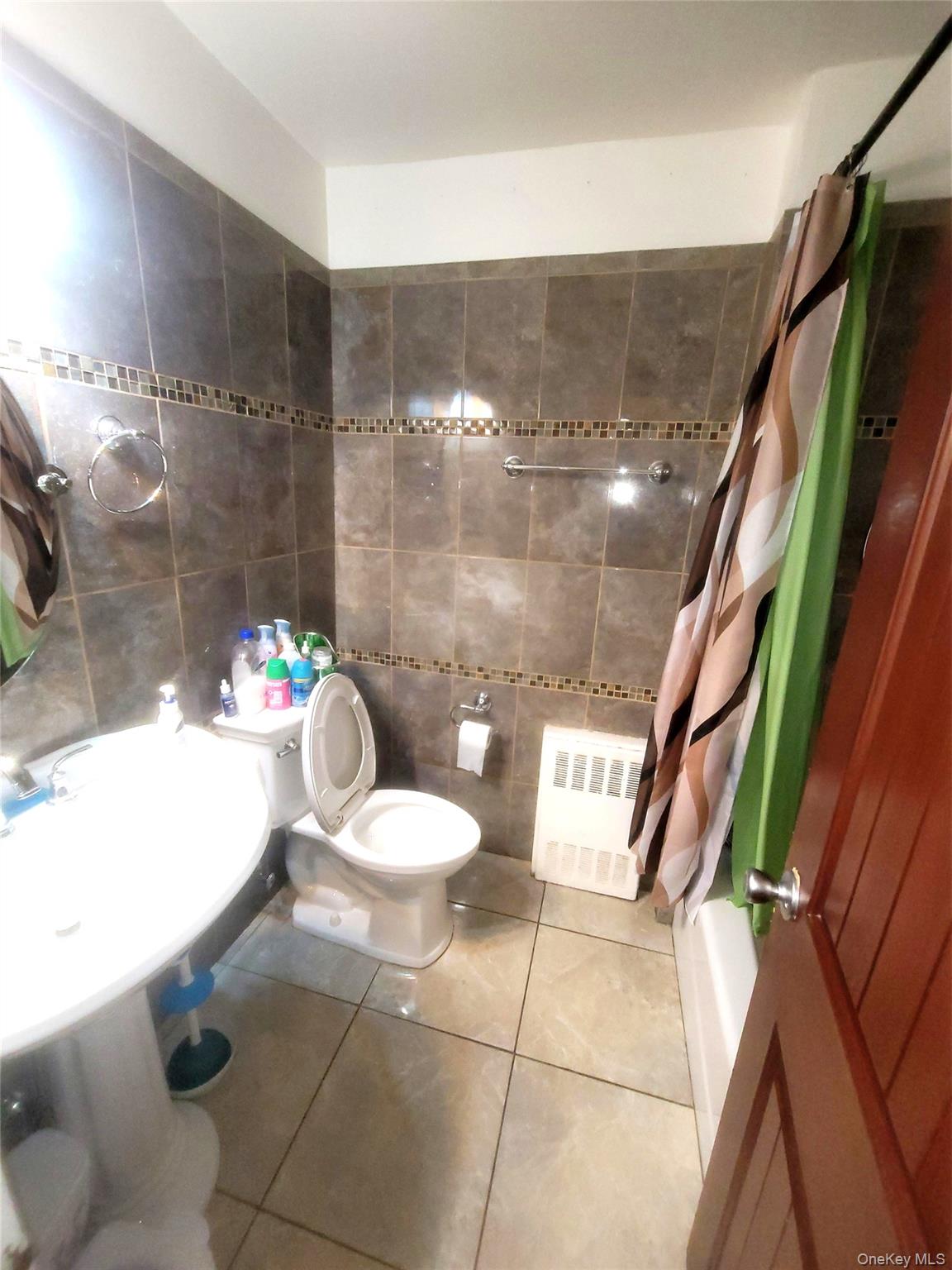 970 E 108th Street Property Photo 23