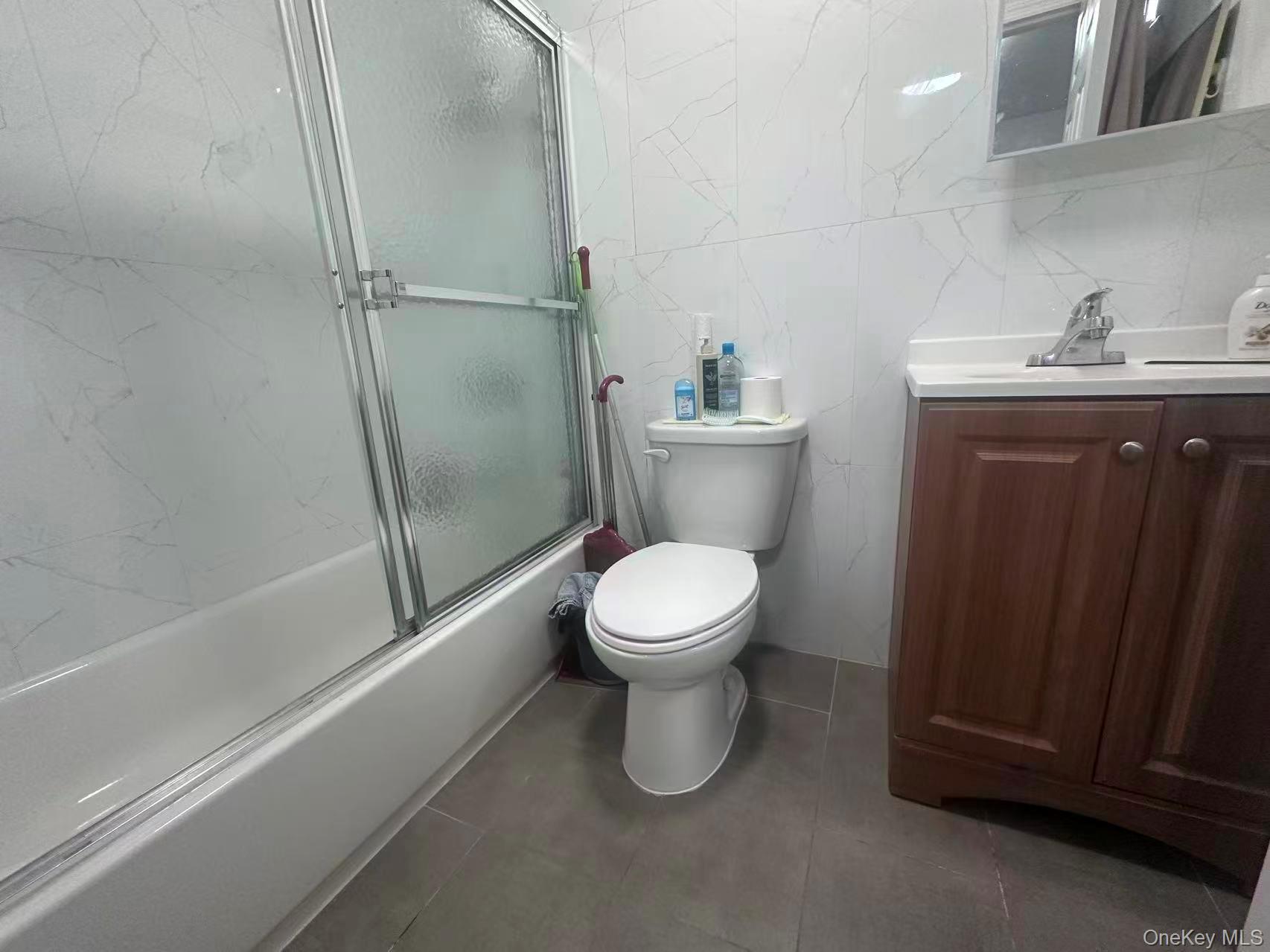 102-03 Jamaica Avenue Property Photo 7