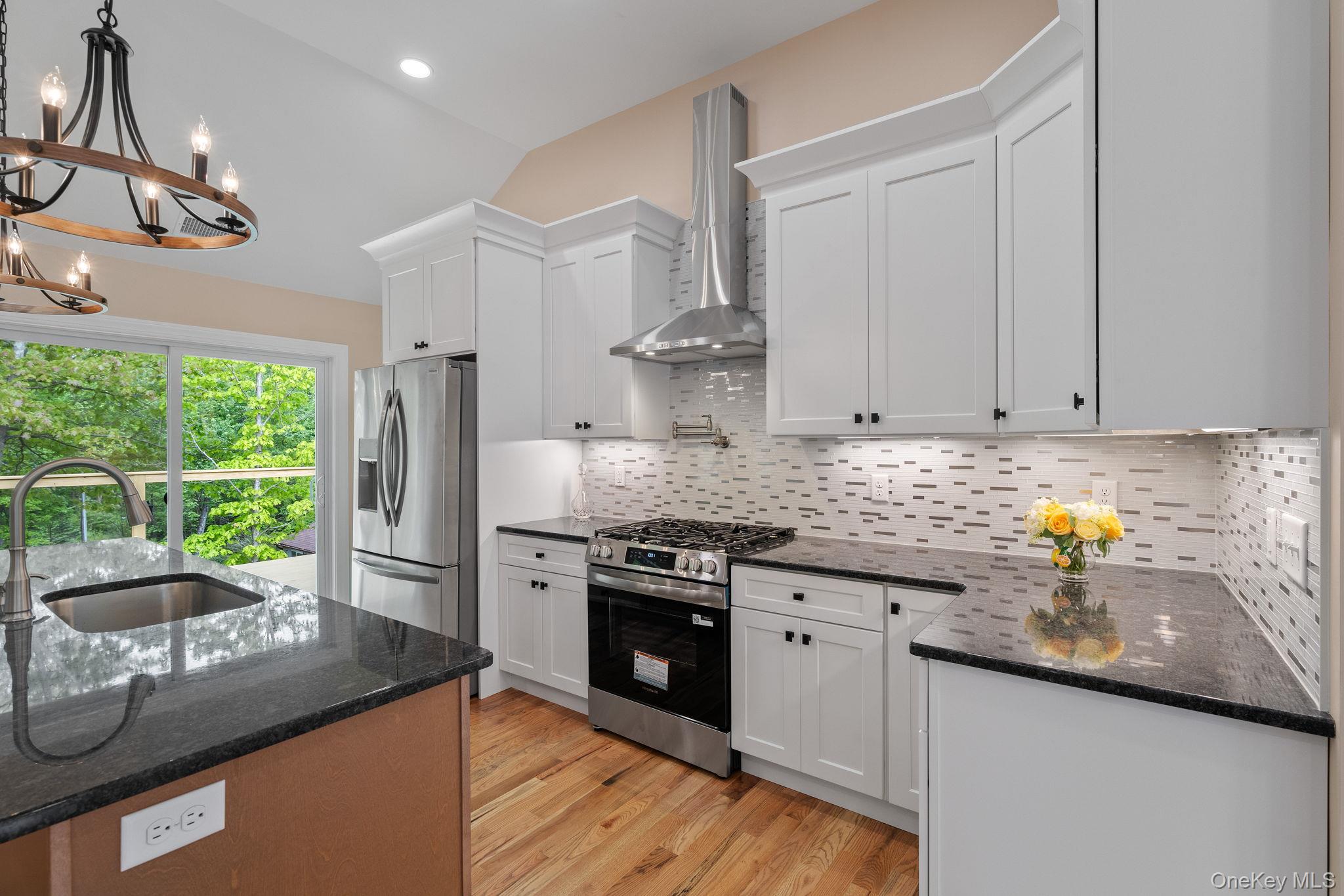 61 Smith Avenue Property Photo 4
