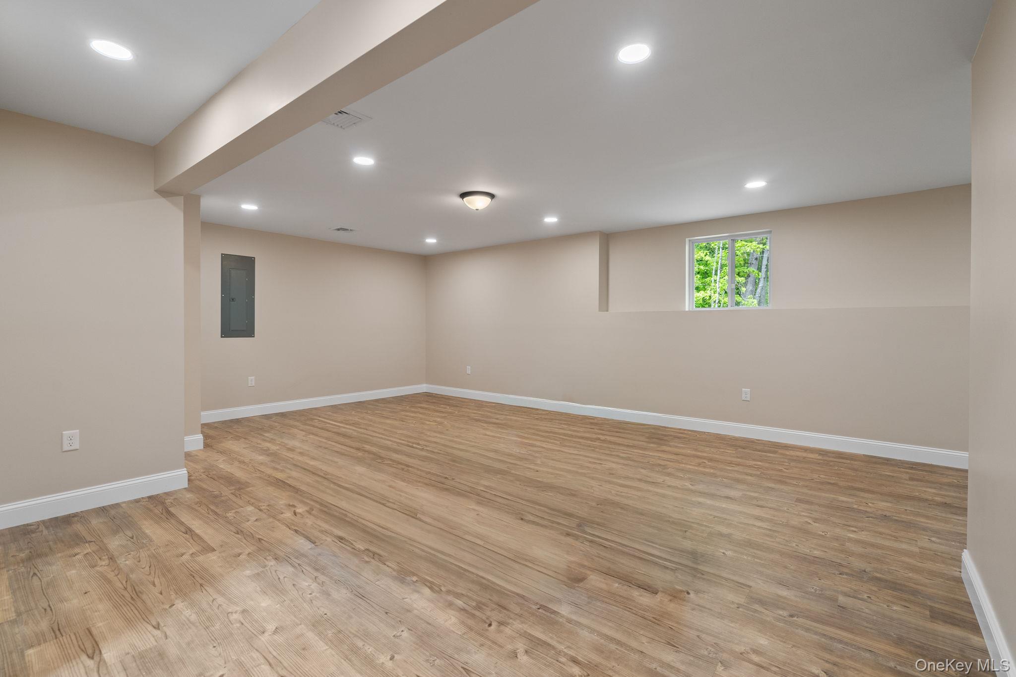61 Smith Avenue Property Photo 27