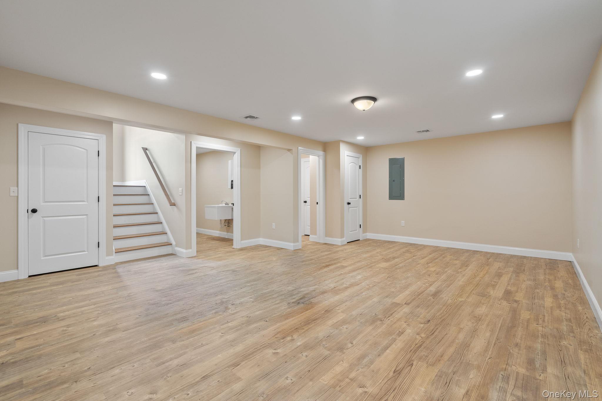 61 Smith Avenue Property Photo 30
