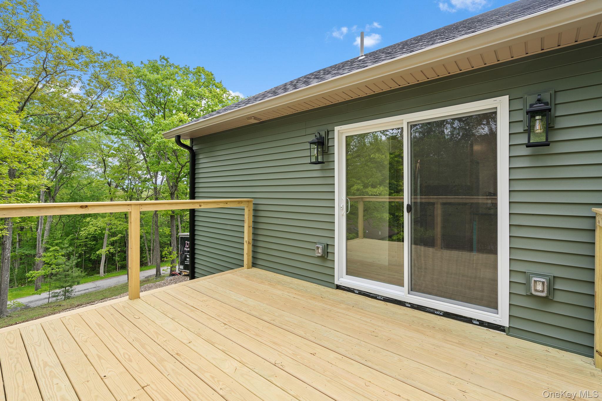 61 Smith Avenue Property Photo 33