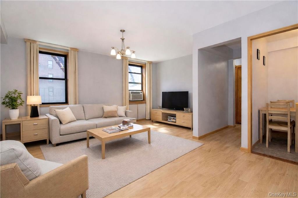 2425 Haring Street 2h Property Photo 1