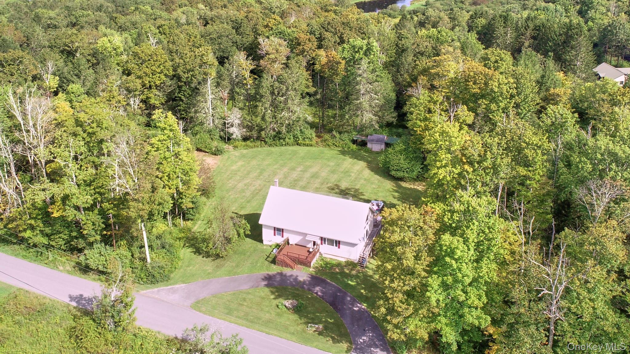 10 W Simmon Property Photo 3