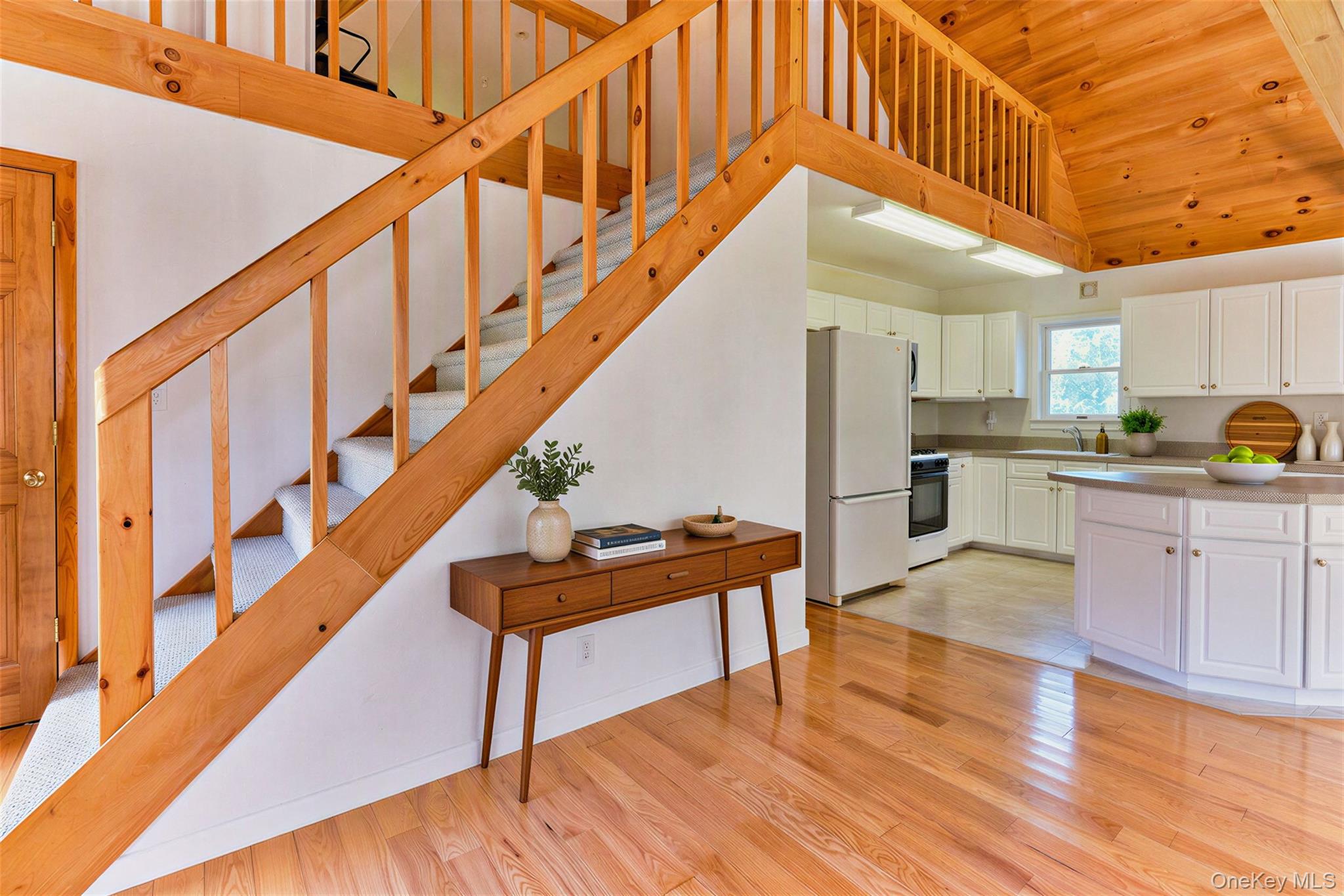 10 W Simmon Property Photo 6