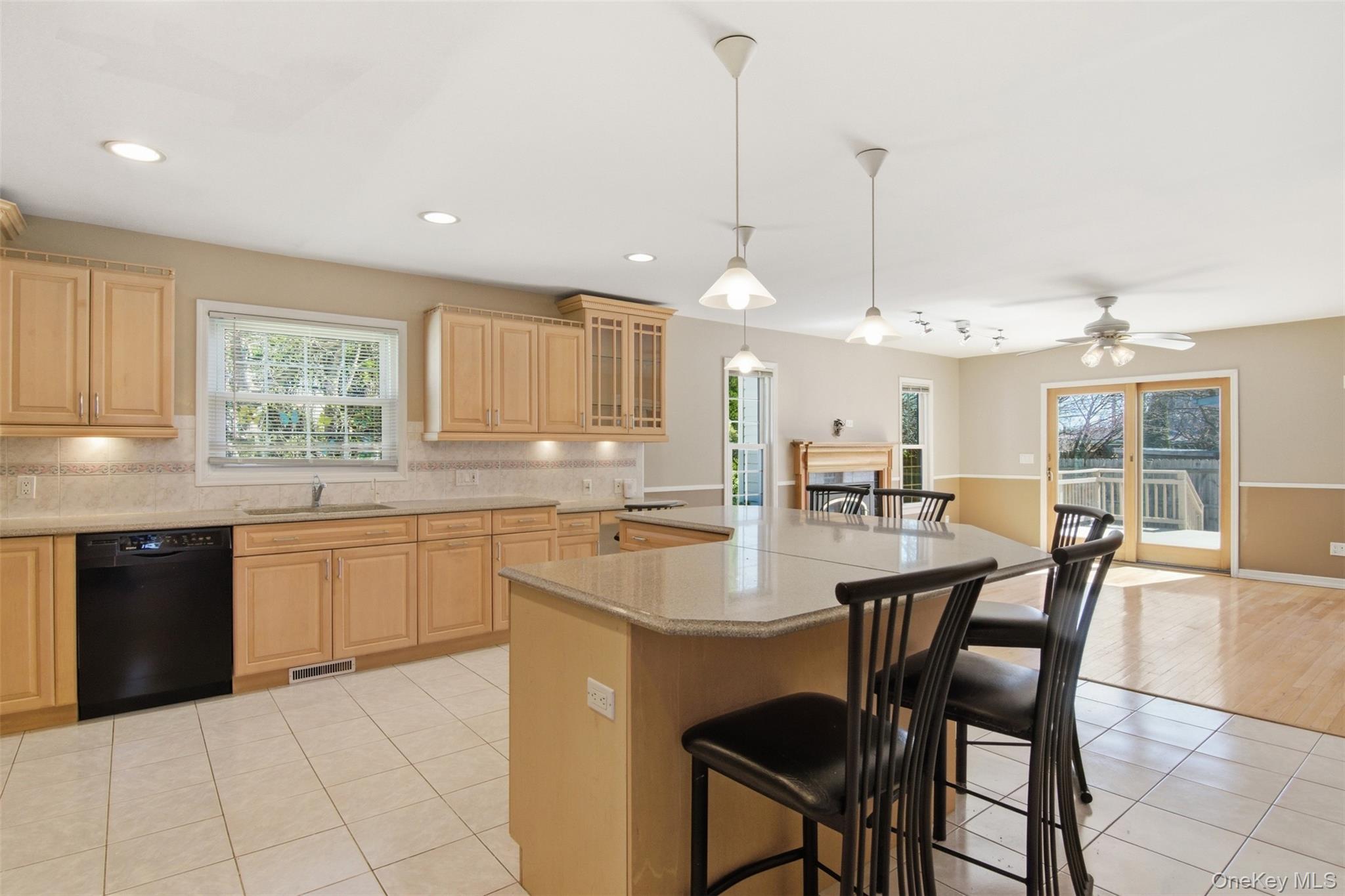 2295 3rd Street Property Photo 12
