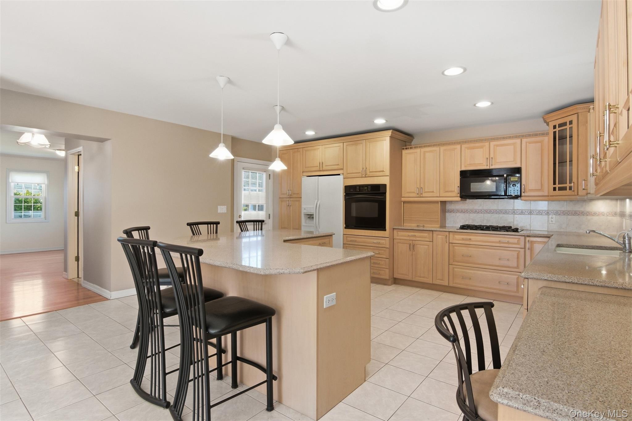 2295 3rd Street Property Photo 14