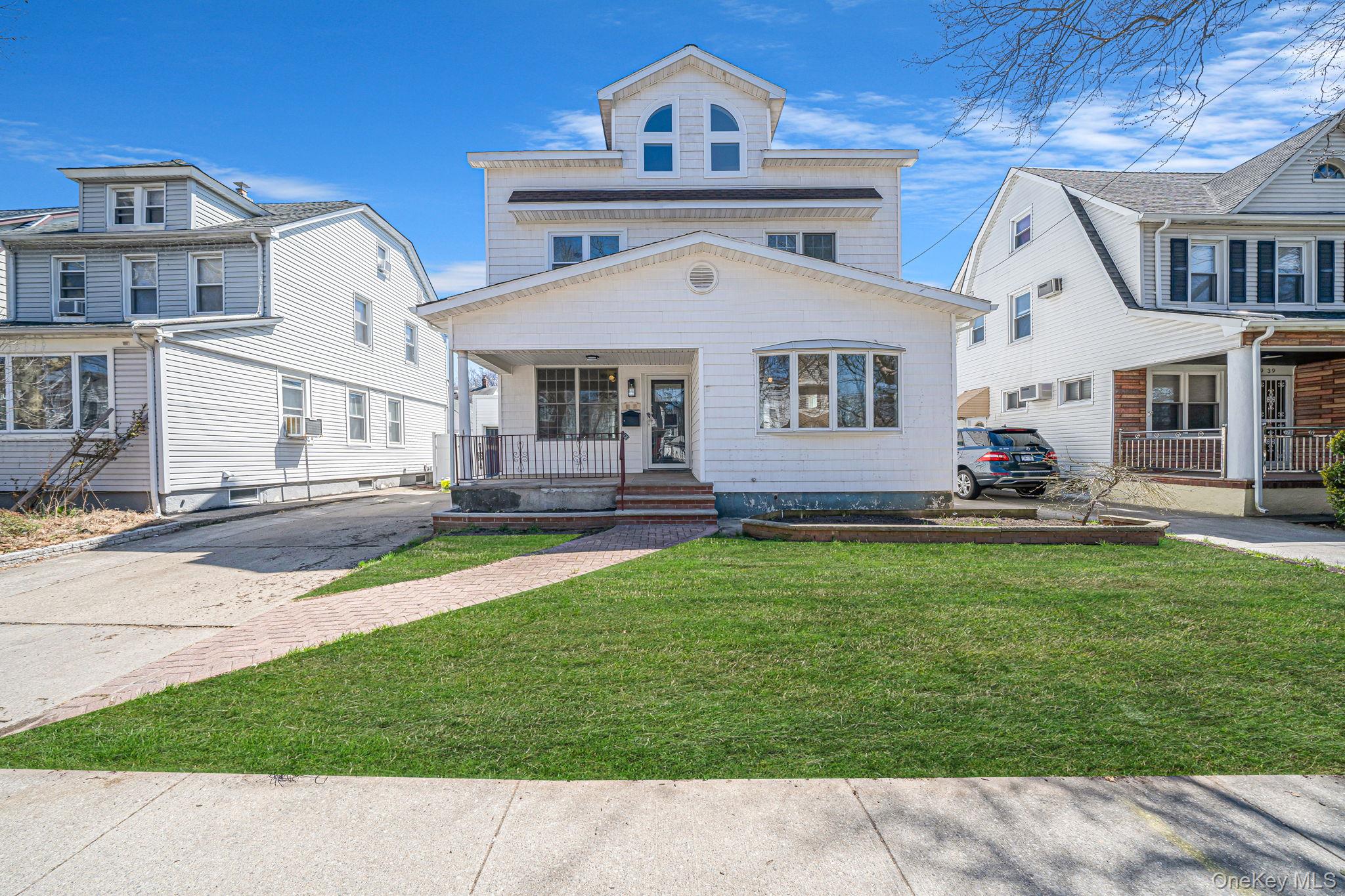 8933 238th Street Property Photo 1