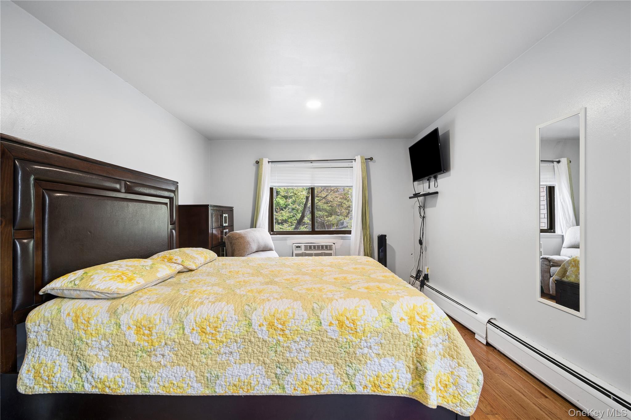 252 N Main Street G12 Property Photo 15