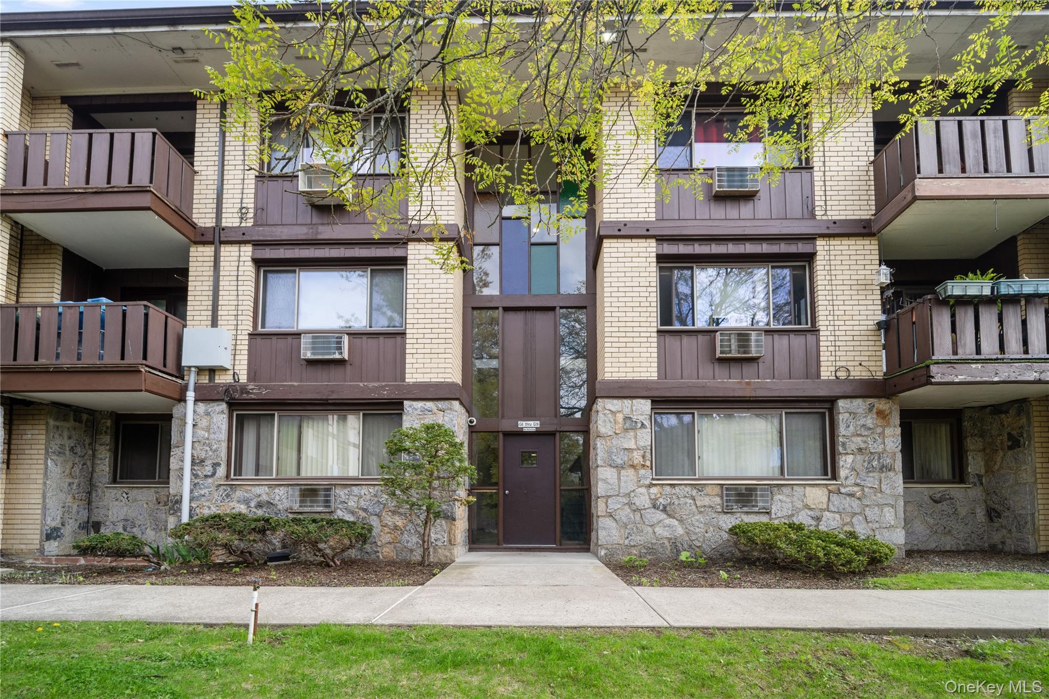252 N Main Street G12 Property Photo 17