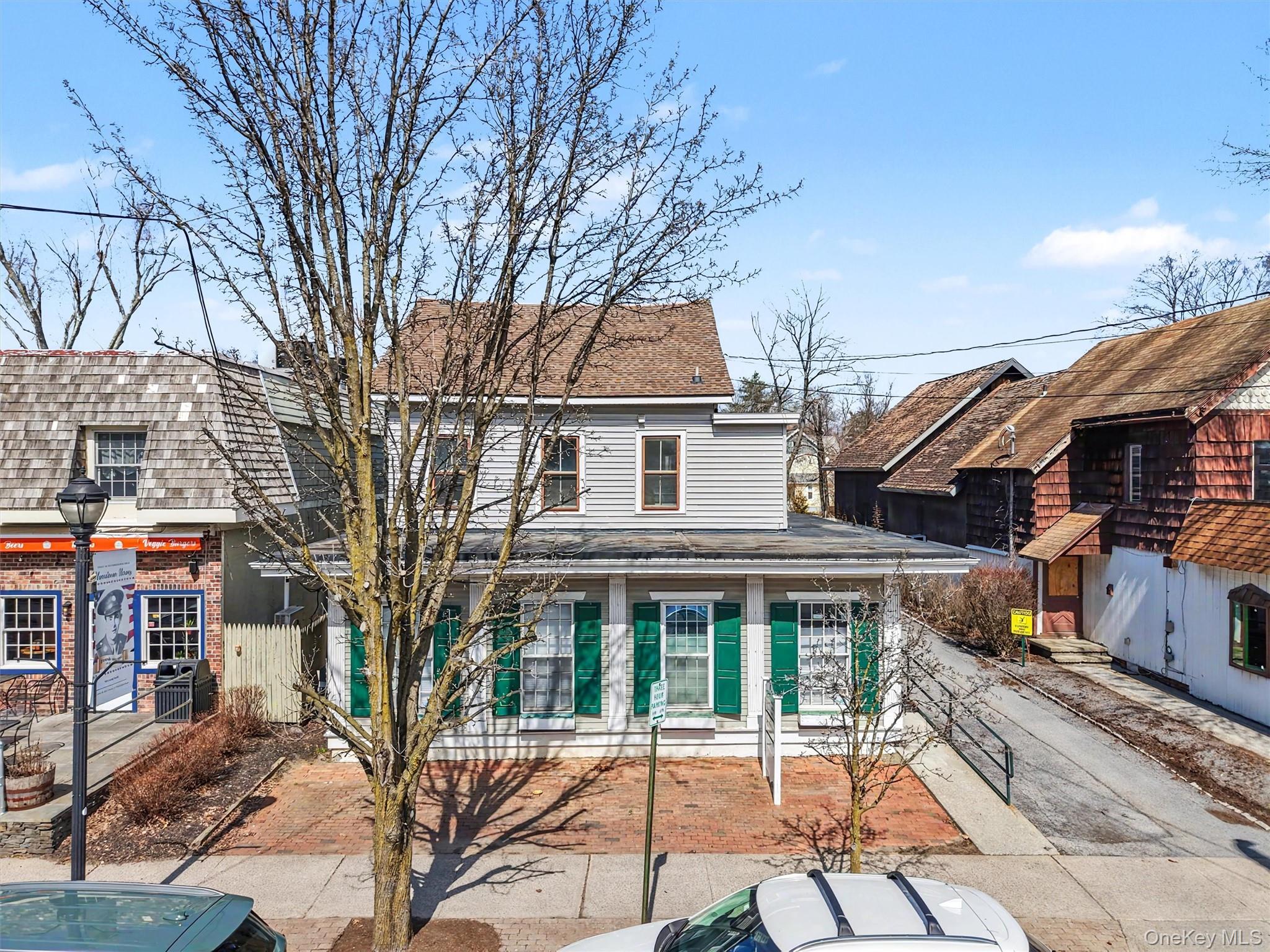 17 Collegeview Avenue Property Photo 2
