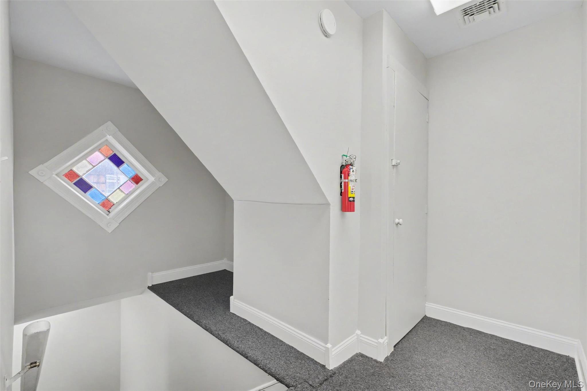 17 Collegeview Avenue Property Photo 6
