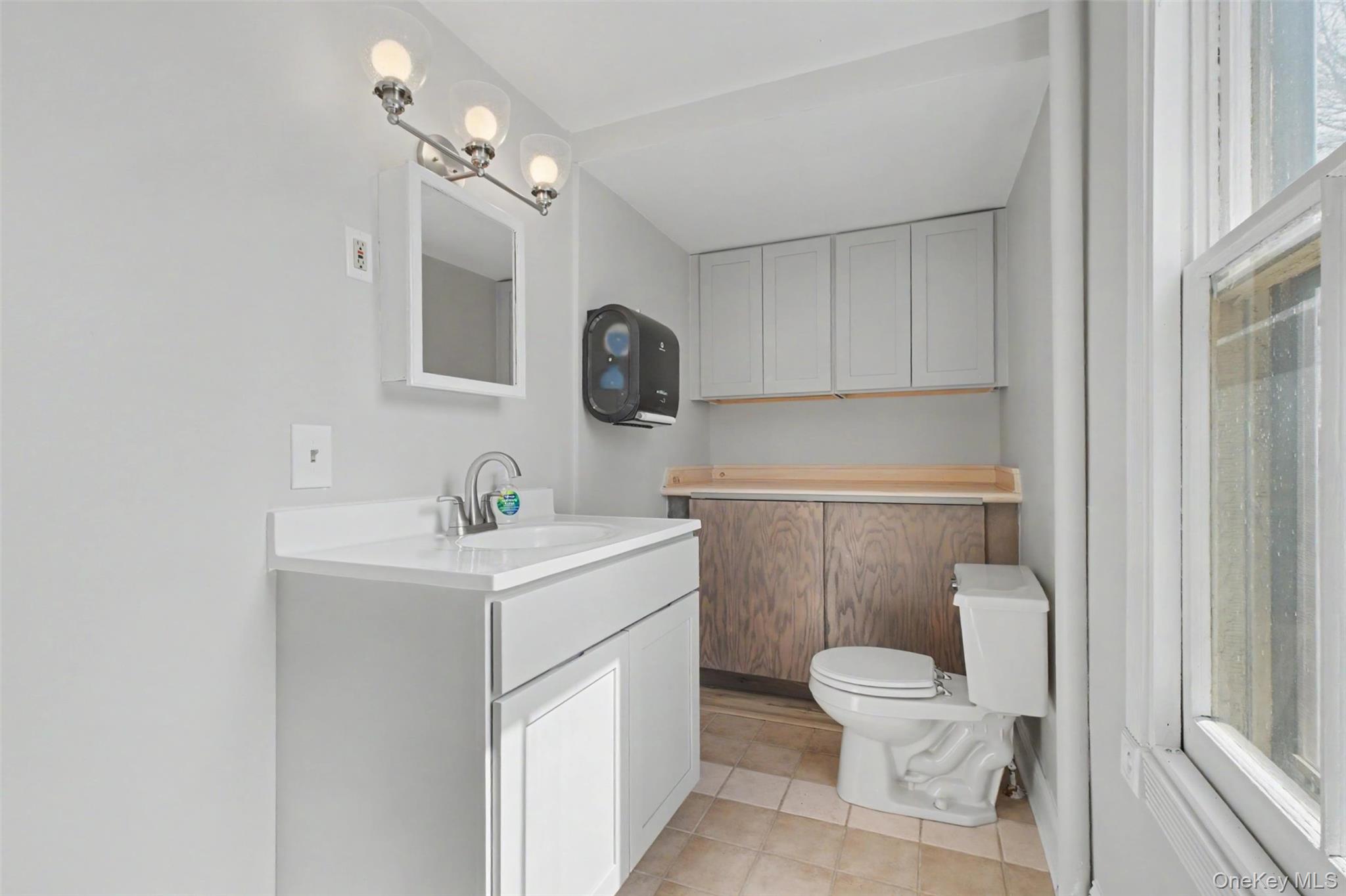 17 Collegeview Avenue Property Photo 12