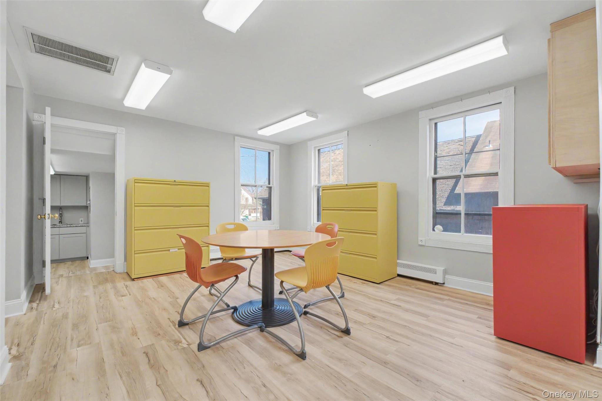 17 Collegeview Avenue Property Photo 13