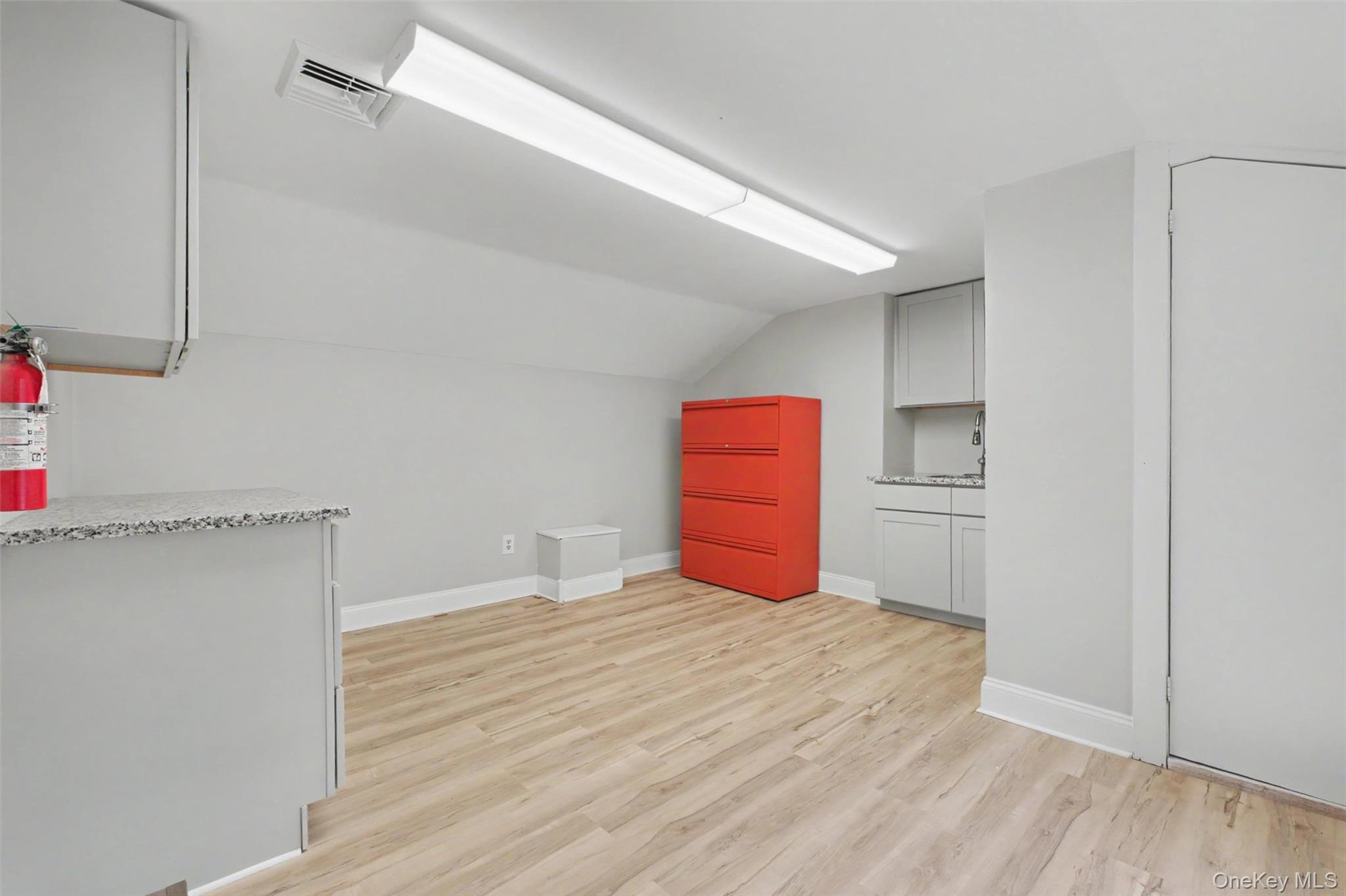 17 Collegeview Avenue Property Photo 24