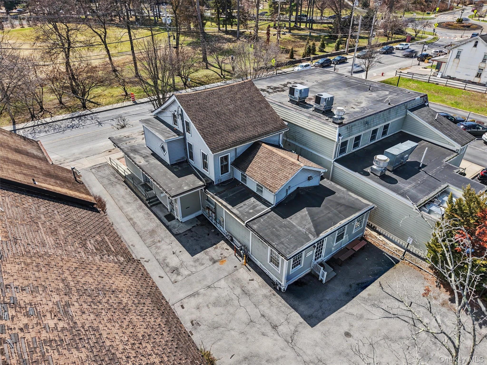 17 Collegeview Avenue Property Photo 29