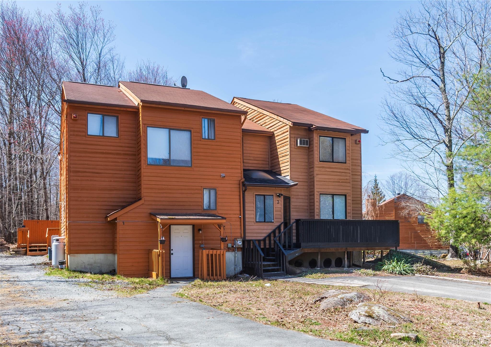 3 Edelweiss Drive Property Photo 2