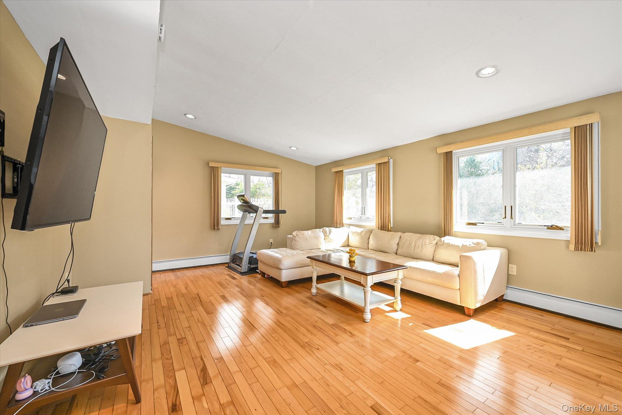 5 Fieldstone Lane Property Photo 5