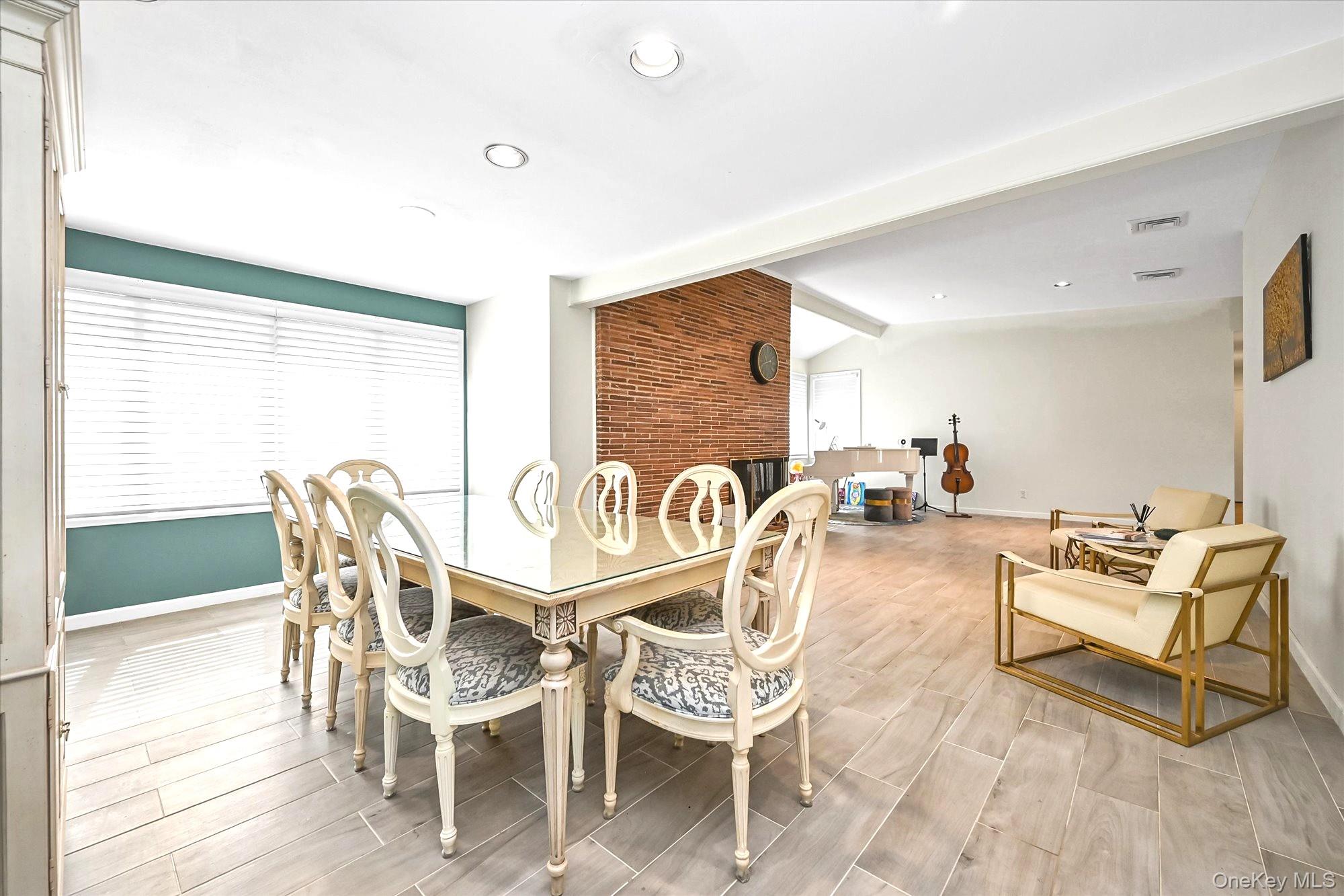 5 Fieldstone Lane Property Photo 6